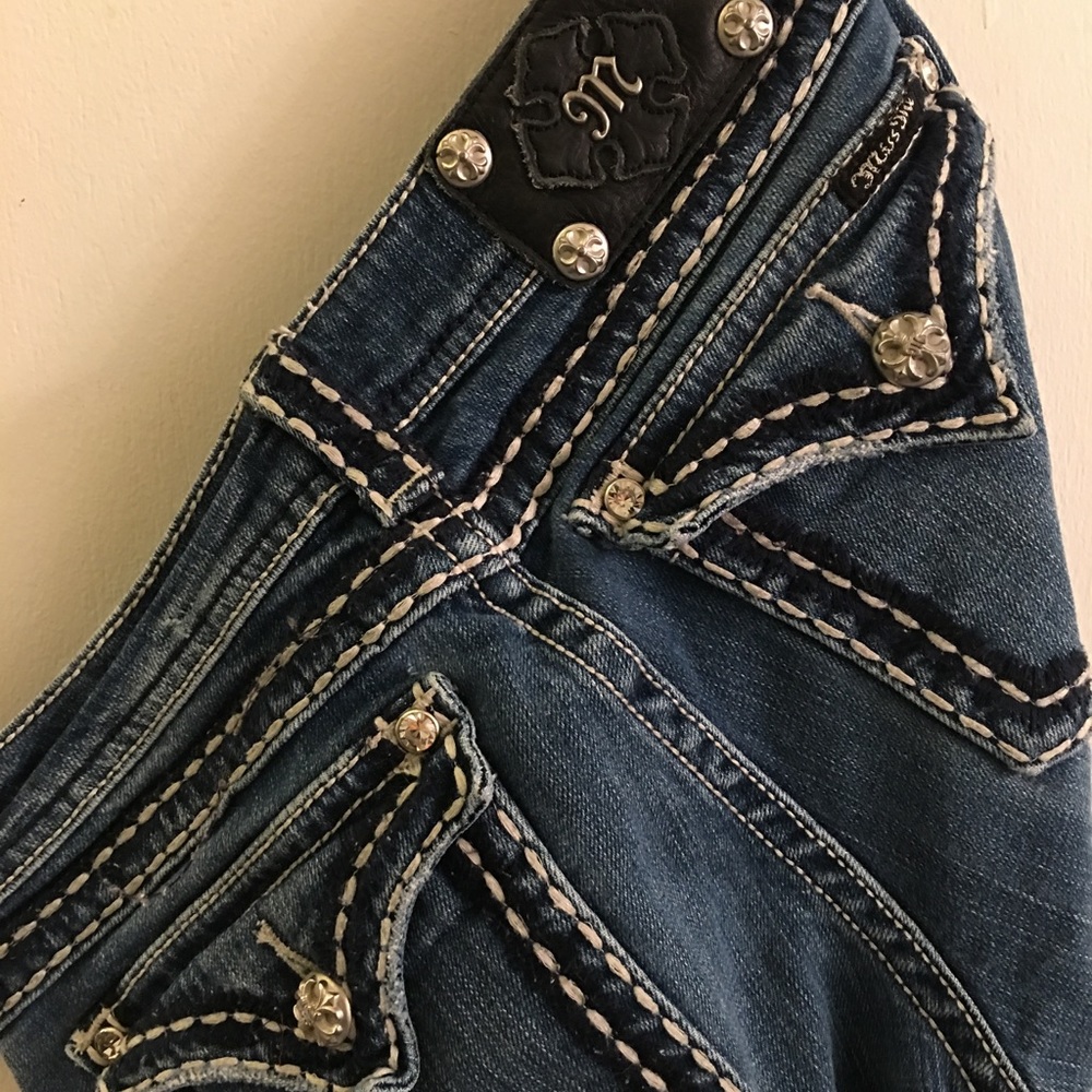 Jeans - Picture 4 of 5